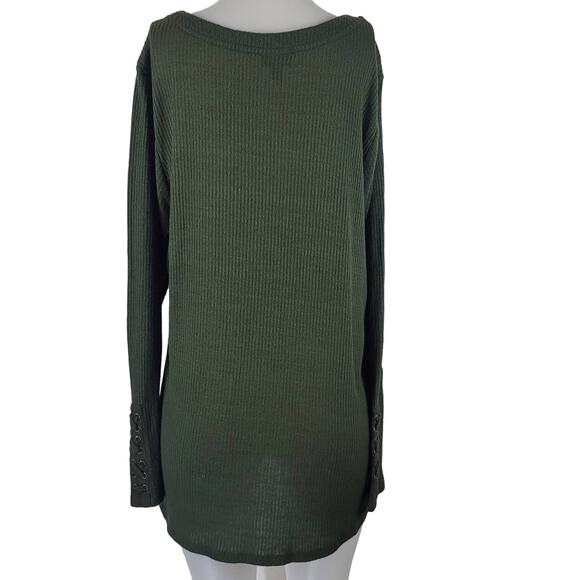 Torrid Lightweight  Green V-Neck Buttons Lace up Sleeves Winter Top 3 - 3X - Picture 3 of 7